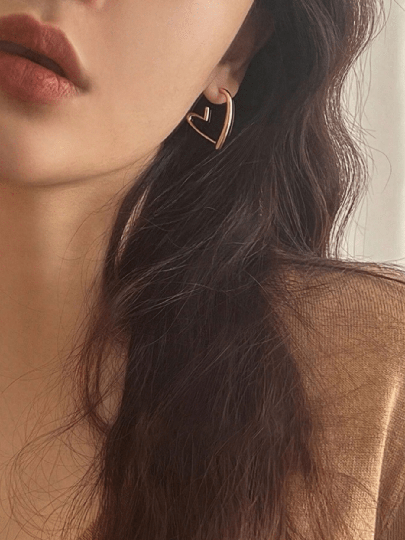 1 Pair Heart-Shaped Gold Hoop  - Women'S Fashion Earrings recensione e prezzo