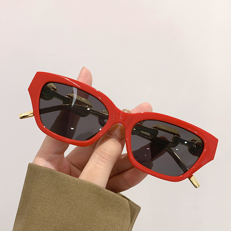 Classic Casual Sunglasses For  - Women'S Fashion Eyewear recensione e prezzo