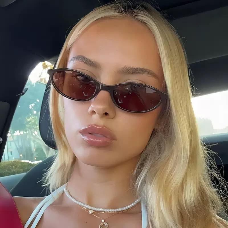 Ultra-light Cat-eye Oval Small - Women Fashion Pose recensione e prezzo