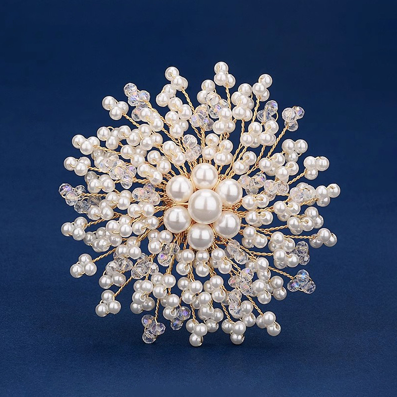 Pearl Woven Flower Brooch For  - Women Fashion Designers recensione e prezzo