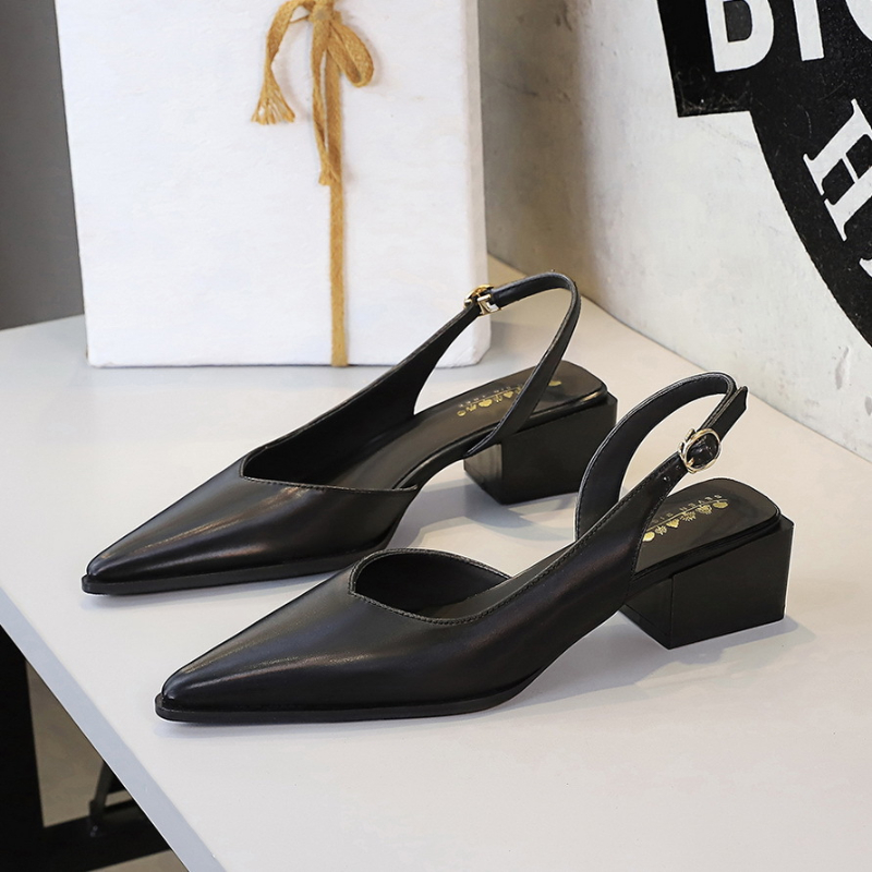 Pointed Toe Back Tripod Strap  - Women Fashion Simple recensione e prezzo