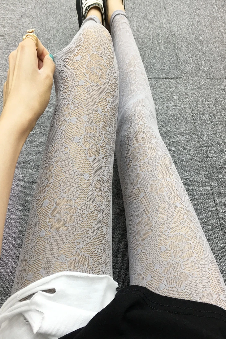 South Korea 2025 Lace Bottoms  - Women'S Fashion Trends Summer 2025 recensione e prezzo