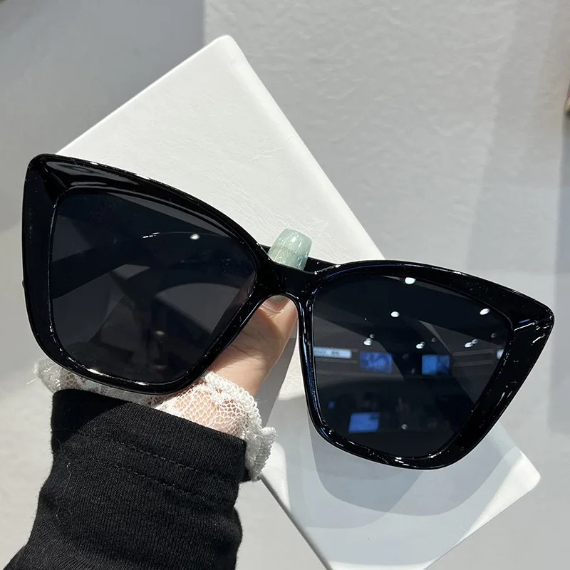 Trendy Cat Eye Sunglasses for  - Women'S Fashion Eyewear recensione e prezzo