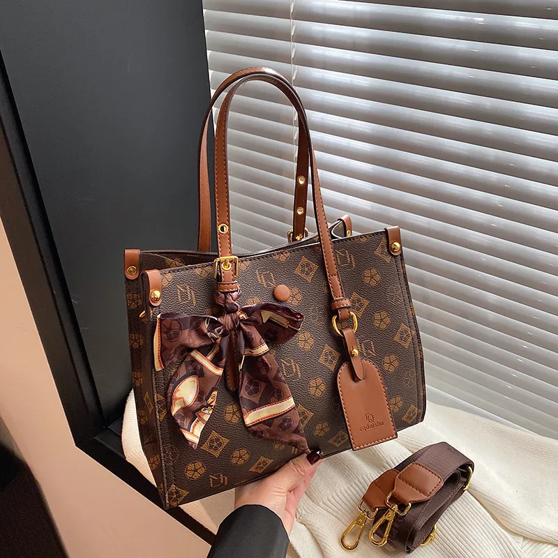 Free shipping designer Shoulde - Women Fashion Designers recensione e prezzo