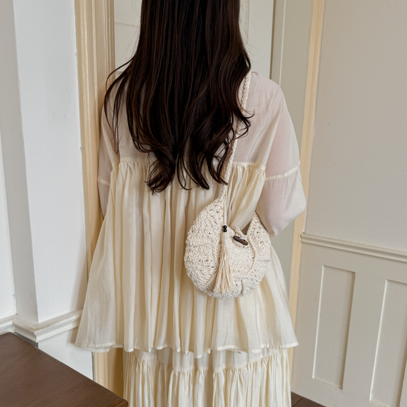 Women Small Round Hollow Hand  - Women'S Fashion Trends Spring 2026 recensione e prezzo