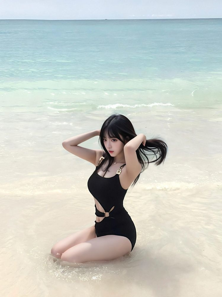 Sexy Cutout Monokini Women 202 - Women Fashion Designers recensione e prezzo