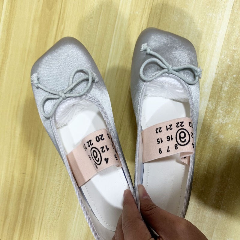 New Women's Mary Jane Shoes Ex - Women Fashion Designers recensione e prezzo
