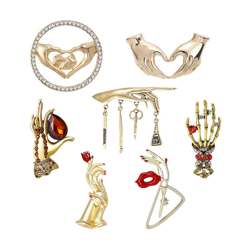 Hand Pose Heart Brooches For W - Women Fashion Pose recensione e prezzo